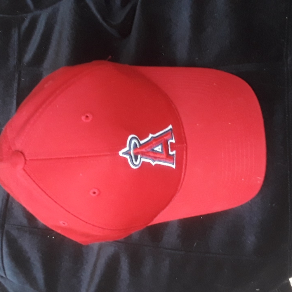 Angels baseball cap snap back red